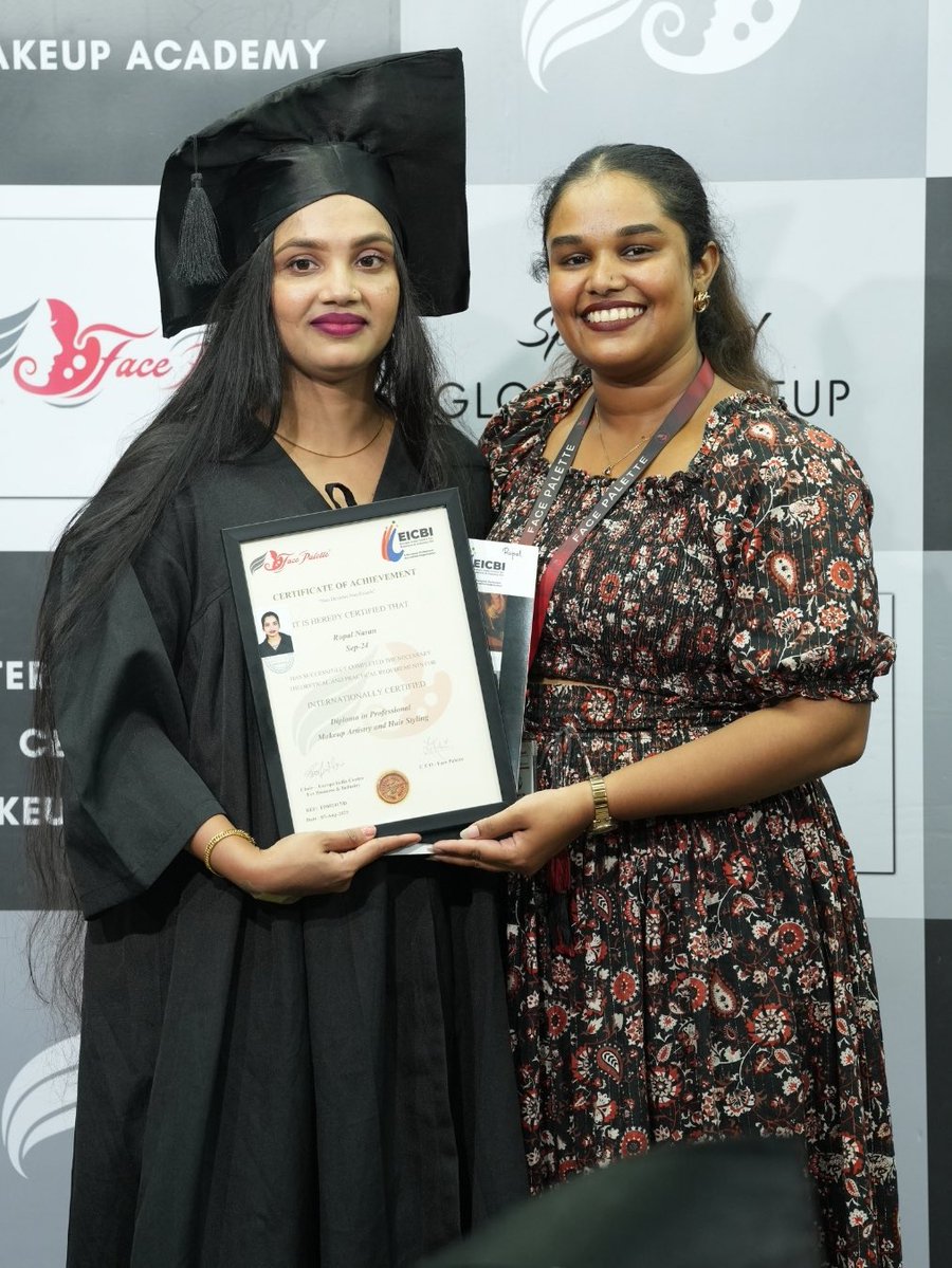 thefacepalette's tweet image. 👩‍🎓 Congratulations Rupal Naran, who graduated from our Diploma in Internationally Certified #Makeup #Artistry And Hair styling Course .

🌐 Learn at our #Kochi academy or join us LIVE online from anywhere in #India or abroad!

📞 Call/WhatsApp: 9847074073

#eicbi #facepalette