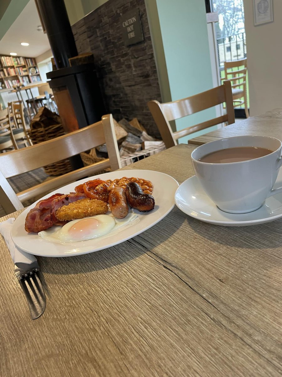 NewFarnleyCC's tweet image. Our Café is open from 9:00am-2:30pm.

Serving up fresh breakfast, great coffee and homemade lunch.

Fish &amp;amp; Chips Friday – freshly cooked and ready for you!
The weekend is nearly here… the perfect excuse to treat yourself.

Ring your orders through to: 0113 2635950.

#keepitlocal