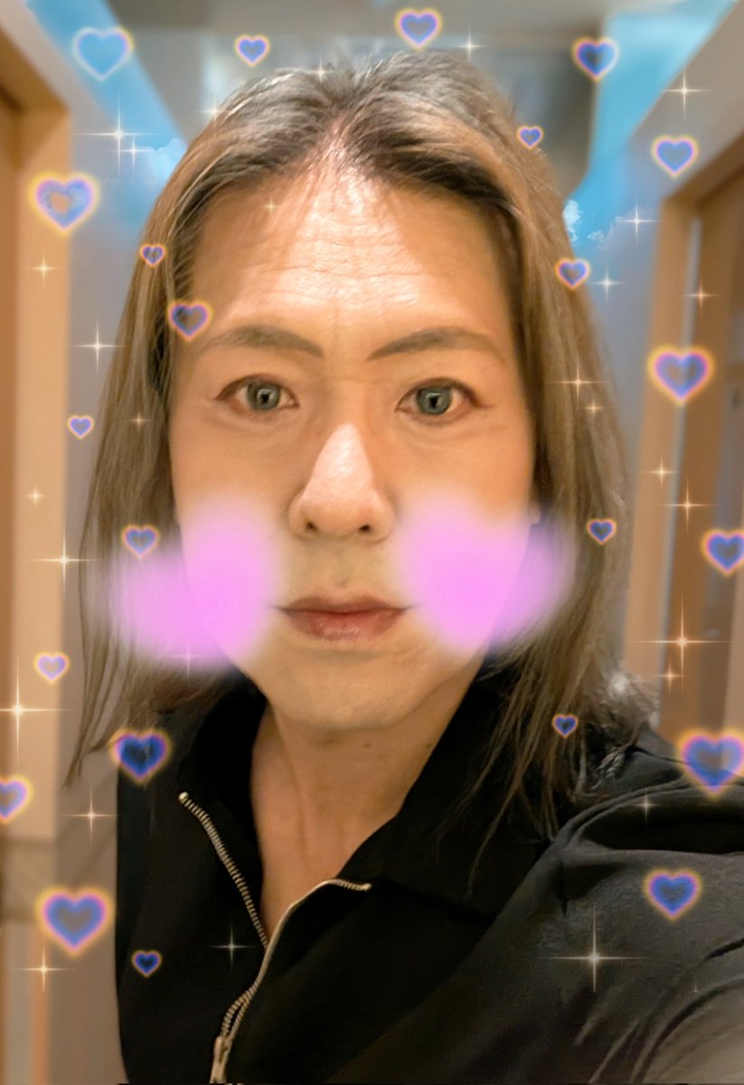 JosouNonnon's tweet photo. 今日はアウルさん🦉でのんびり過ごしてます。金曜日なので段々賑やかになってきました〜♪
ホルモン治療のせいか、胸がふっくらした気がします♡どこまで育つのか楽しみです♪
#池袋アウル 
#女装 
#男の娘 https://t.co/mtroem4U8O