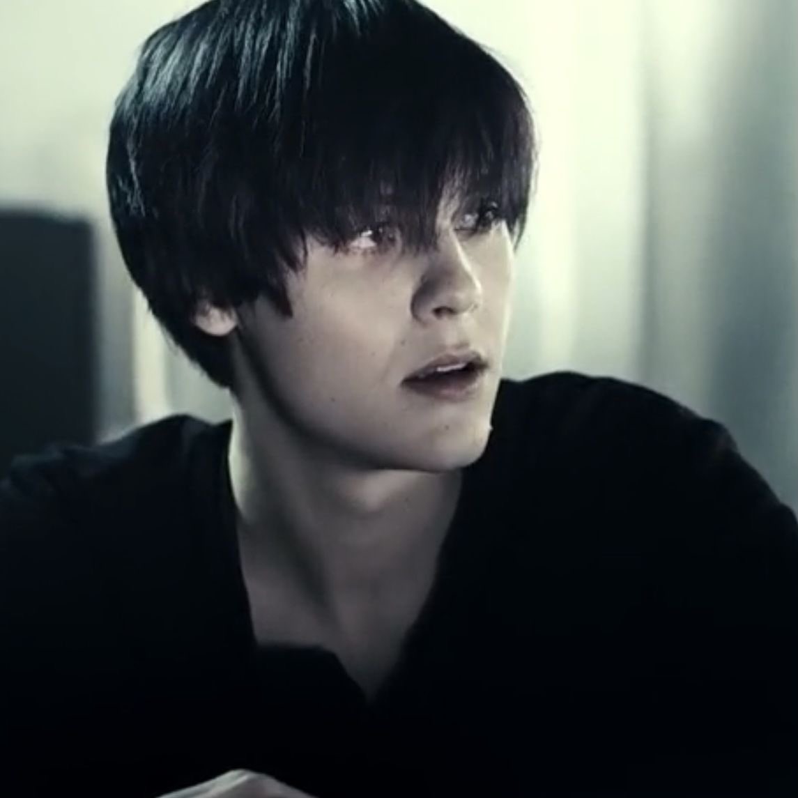 𝙴𝚖𝚘 𝙱𝚘𝚢. tweet media