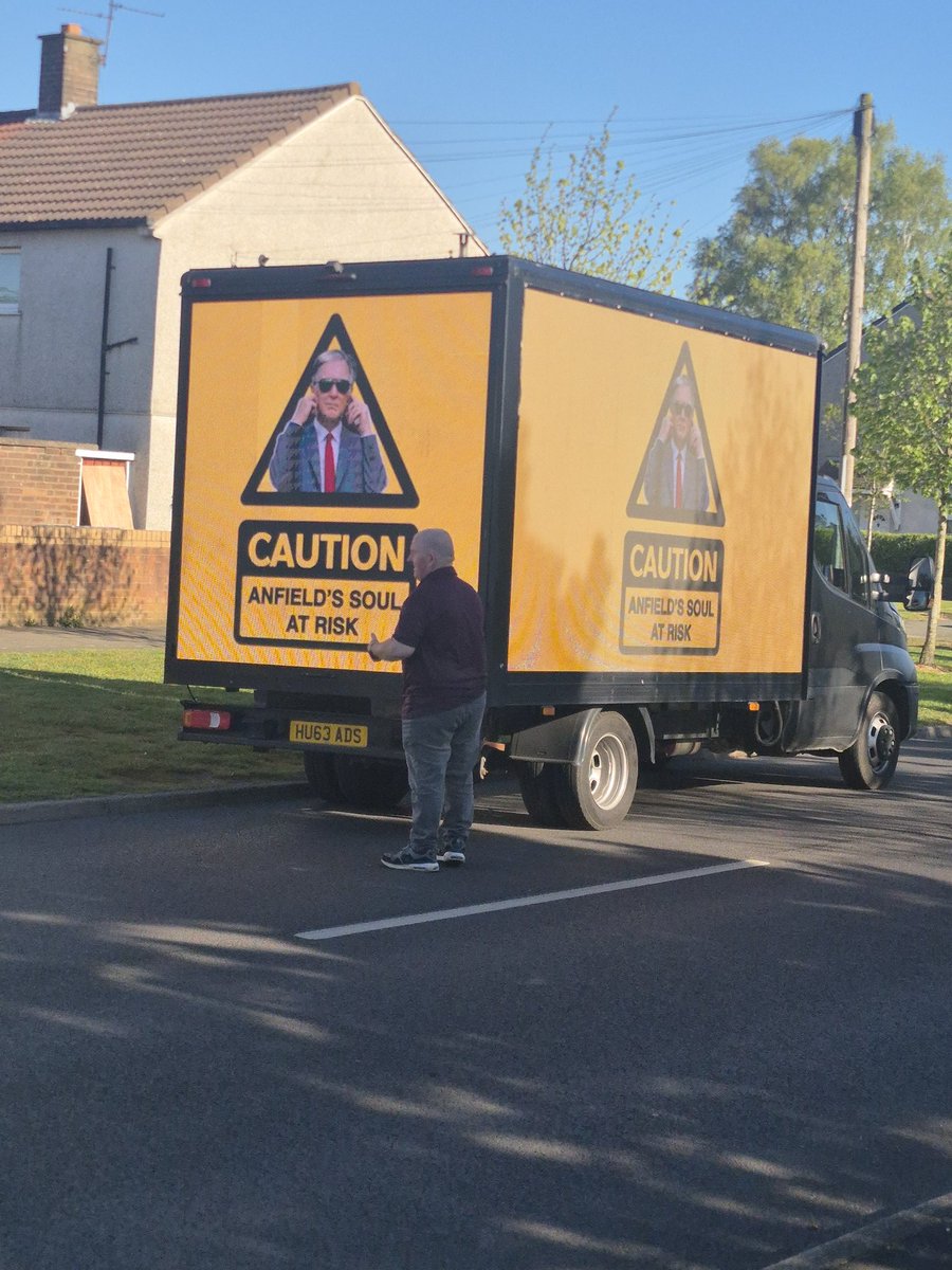 The_Mighty_Mojo's tweet image. A greeting for everyone here for Arne Slot’s press conference this morning 
#LFC 

@spiritofshankly