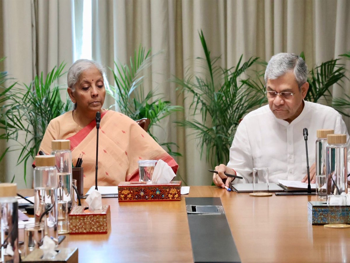 ⚠️ BIG: Govt prepares  AI Misuse Risks to Banking System

Union Finance Minister <a href="/nsitharaman/">Nirmala Sitharaman</a> and IT Minister Ashwini Vaishnaw just chaired a high-level meeting with banks and the message is clear: AI threats are no longer theoretical.

What’s alarming?
 ➡️ AI models can now