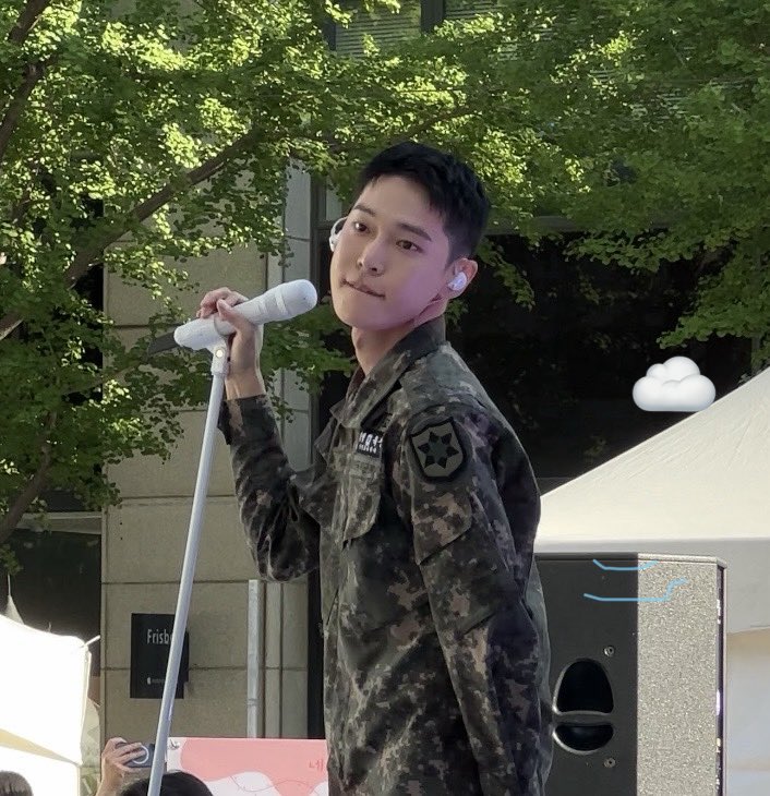 둥둥໒꒱*॰ tweet media