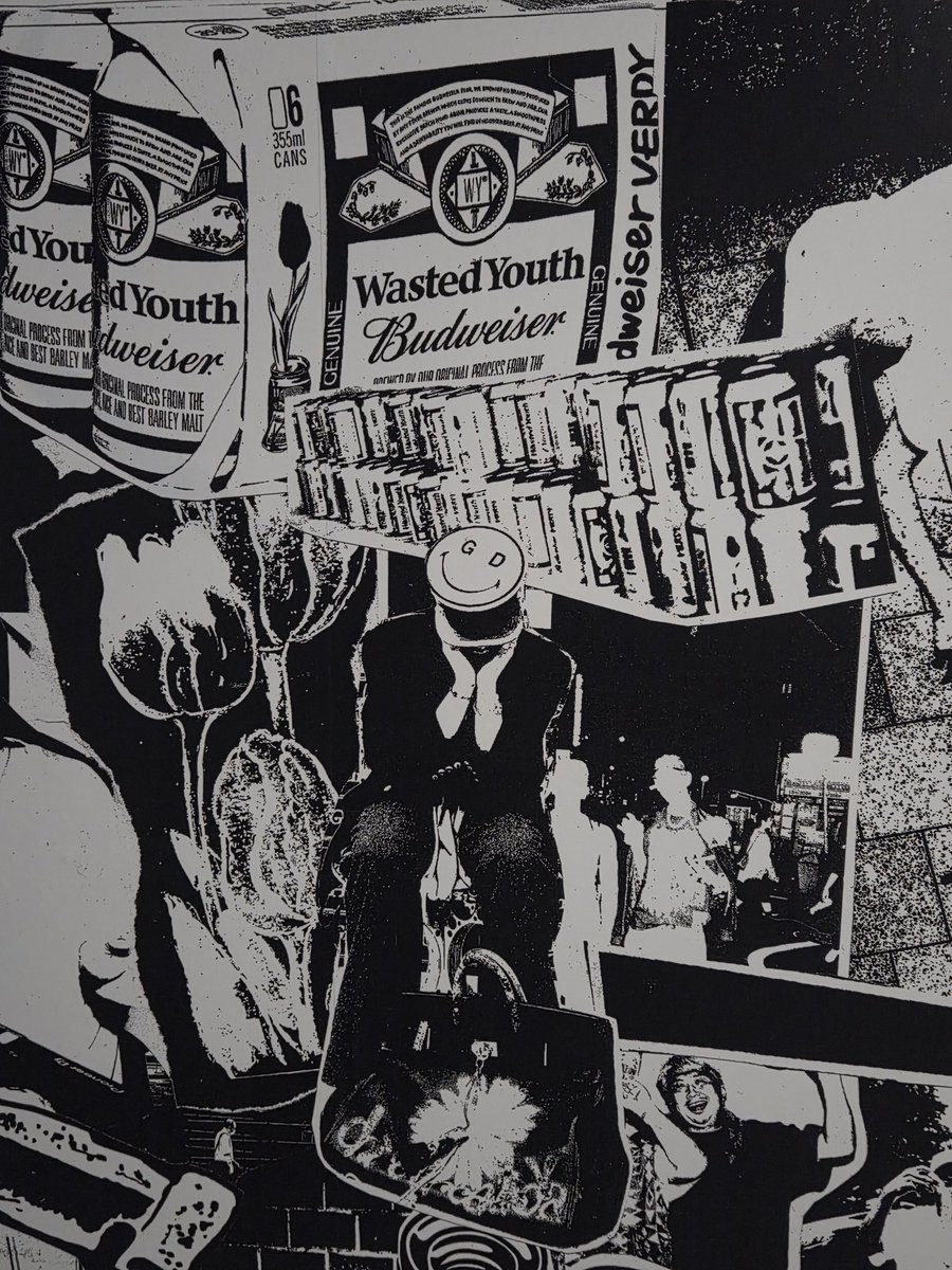 gdragon_media's tweet image. Walls of Verdy's Exhibition event , there is gdragon ☮️🌼

ctto #GDRAGON #bigbang #권지용 #지드래곤 #빅뱅