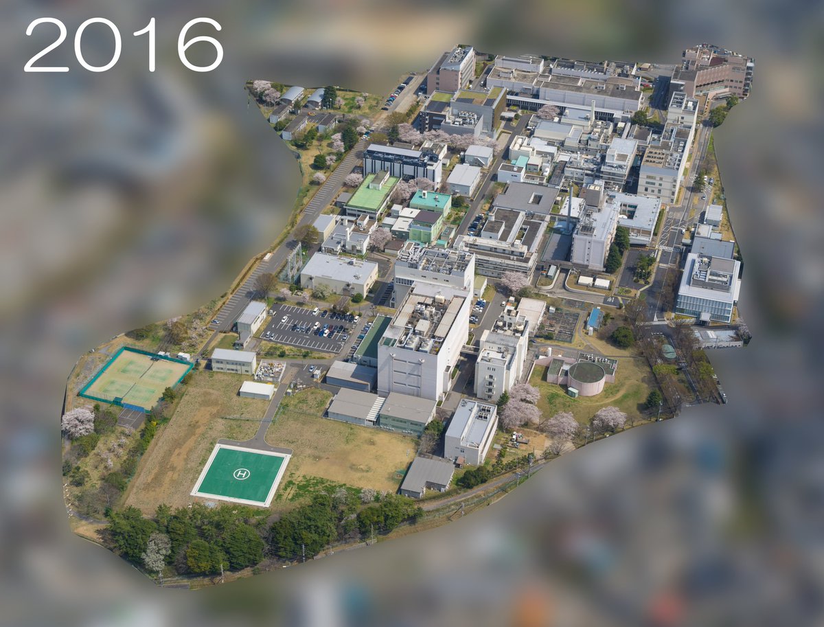 QST_CHIBA's tweet image. #QST は今年10周年です。10年で変化した所を千葉地区の航空写真で比べてみようと思ったところ、一番最近撮影したのは発足から7年半後でした💦
それでも10年前と比べると手前側が所々変わっています。今は奥側も少し変わっています。研究の進展とともに変わっていく姿。5年後、10年後も楽しみです😊