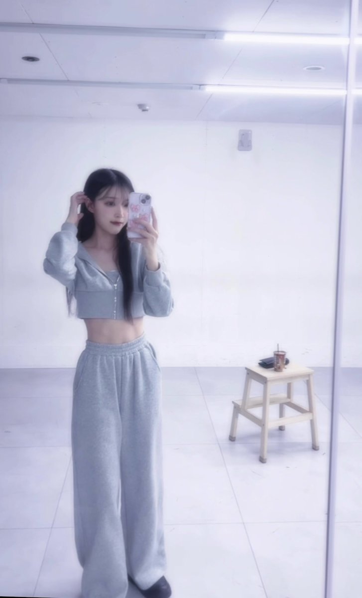 (。•ω•。)﻿ページです•*♬︎ スタイルと顔よすぎだろ 好きすぎる