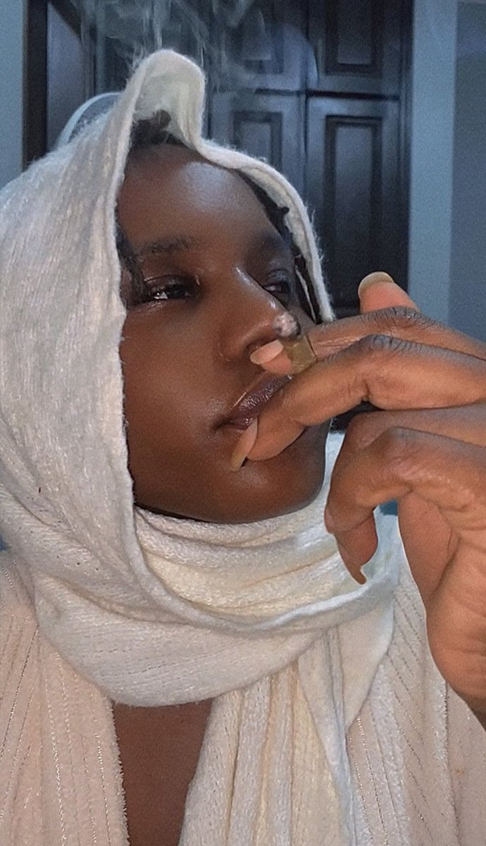 Nalongo Laloyo ‘The Unknown Poet’ 🇺🇬 tweet media