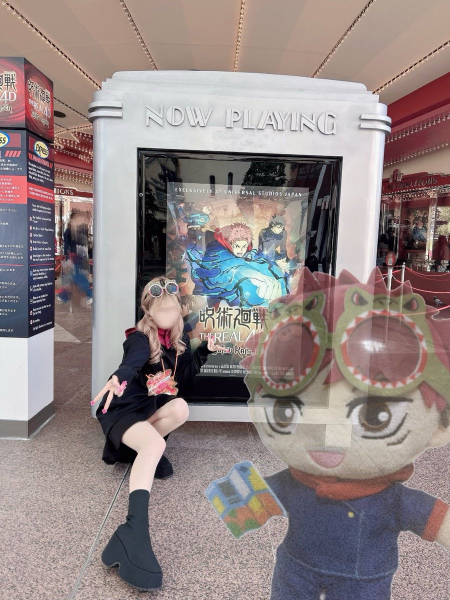 YQdv7's tweet photo. 2022年コラボとお揃い⊂(  ᴖ ̫ᴖ)⊃🎶💖という主張のはずがぬいぐるみ落とした人みたいになった https://t.co/ju9N4n2g9y