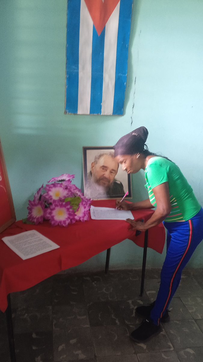 Firmamos por la Patria, por la soberanía, por la paz, por mi Cuba, #LaPatriaSeDefiende #MiFirmaPorMiPatria desde el  CP Chile #SanLuis #SantiagoDeCuba #NosUneLaPatria #CubaEs