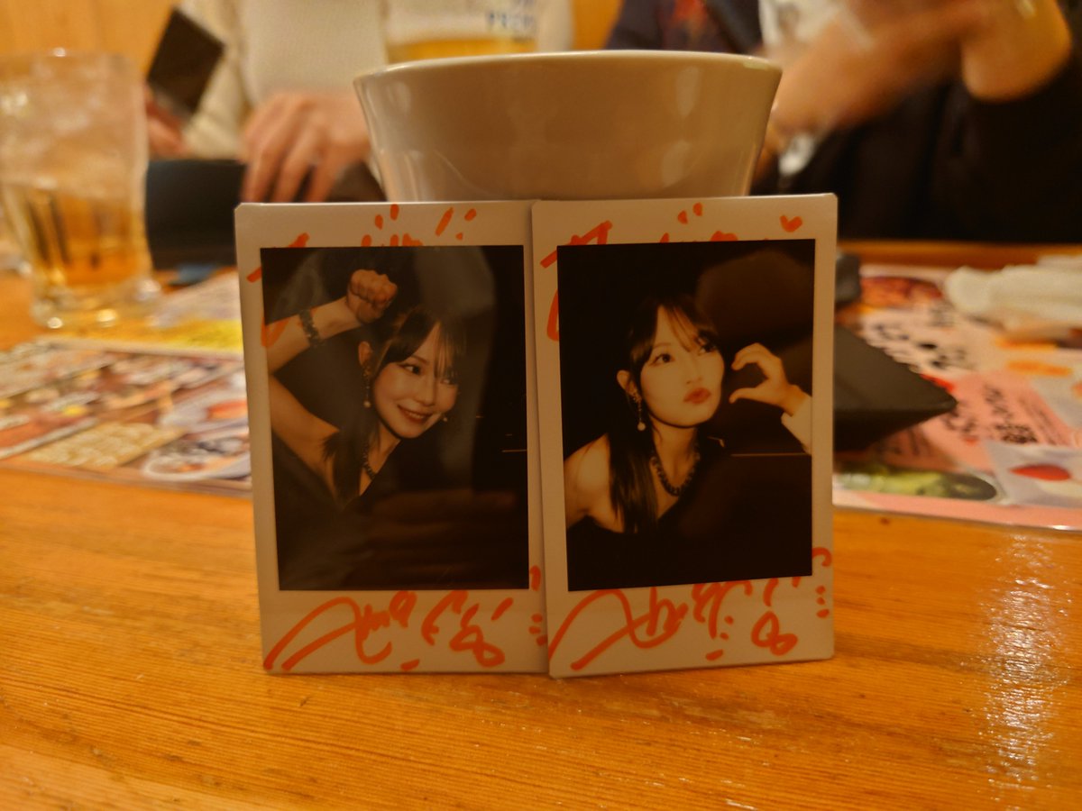 限界すぎてしまい忘れてきたチェキが出てきて。最高にかわいいｱﾐﾁｬﾝに癒されました🫶
↓しまい忘れてきたブツ