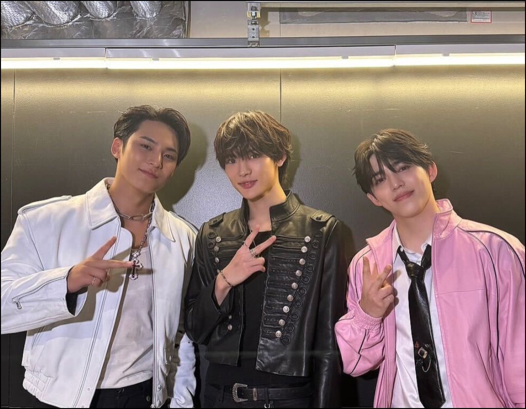 mingyuggwp's tweet photo. ming era stan silverboys gabakal kepikiran begini ya anjir https://t.co/bhjfTn5cF3