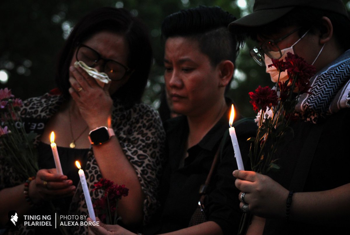tinigngplaridel's tweet photo. IN PHOTOS: Members of the UP community gathered to demand justice for UP Diliman University Student Council (USC) Councilor Alyssa Alano on April 23, in front of Palma Hall. 

#JusticeForAlyssaAlano
#DefendNegros https://t.co/lNWiF9NRoB