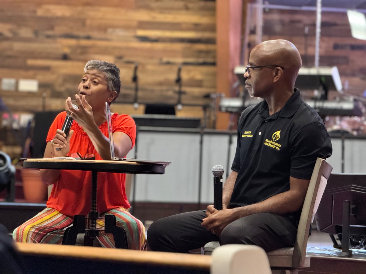 CFManifestation's tweet image. 🗣️ It’s Not Just What You Say... It’s How You Say It!
Tonight’s “It Takes 3” Marriage Ministry was absolutely transformative!
Invest in your relationship and join a community dedicated to seeing your love thrive!

#ItTakes3 #MarriageMinistry #LoveAndRespect #MarriageMatters