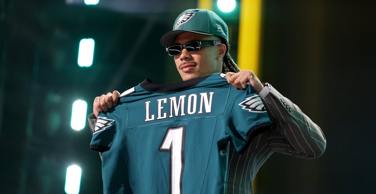 ShotgunSpr's tweet image. WATCH: #USC WR Makai Lemon drafted No. 20 overall by Philadelphia Eagles

247sports.com/college/usc/ar…