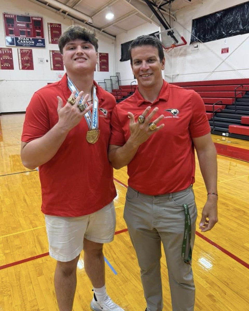 EthanSalata's tweet photo. Very emotional, bittersweet night. Tonight was our ring ceremony & also marked my last event as a member of @Mooney_FB 
I truly can’t express the love I have for this team & everyone involved. From the day I transferred to Mooney all the way to now, I’ve learned so many Valuable lessons, and became the man & player I am today.  I wouldn’t have traded my 3 years at mooney for the world🫶🐾