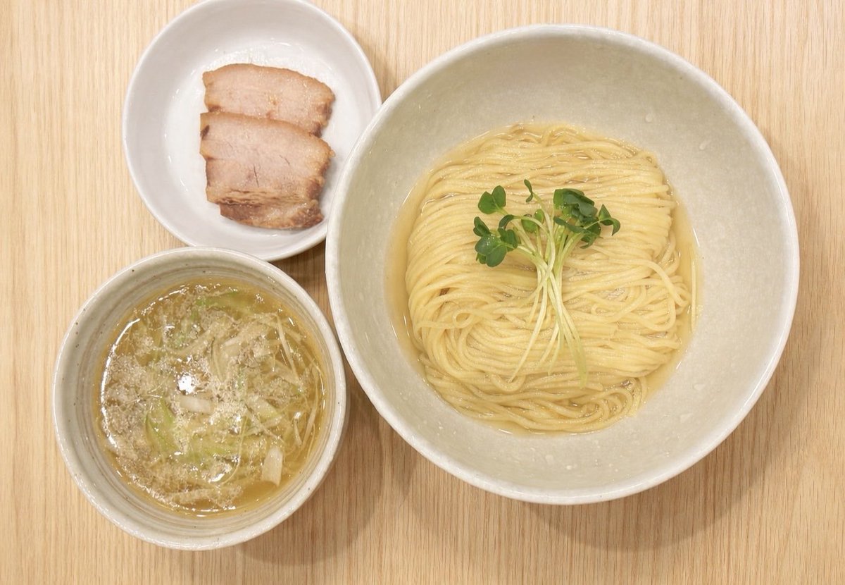 ensin_2016's tweet photo. いつもご利用ありがとうございます。
今日から3日間限定で
『昆布水つけ麺』1.200円販売します。
是非この機会にご賞味ください。
#昆布水つけ麺 https://t.co/U2kpT0IOYw
