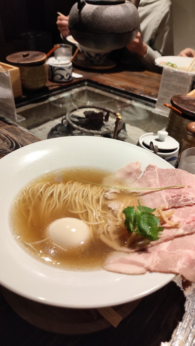 疲れたので、ラーメン食べに来ました