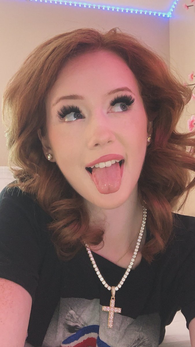 Roxy Rae tweet media