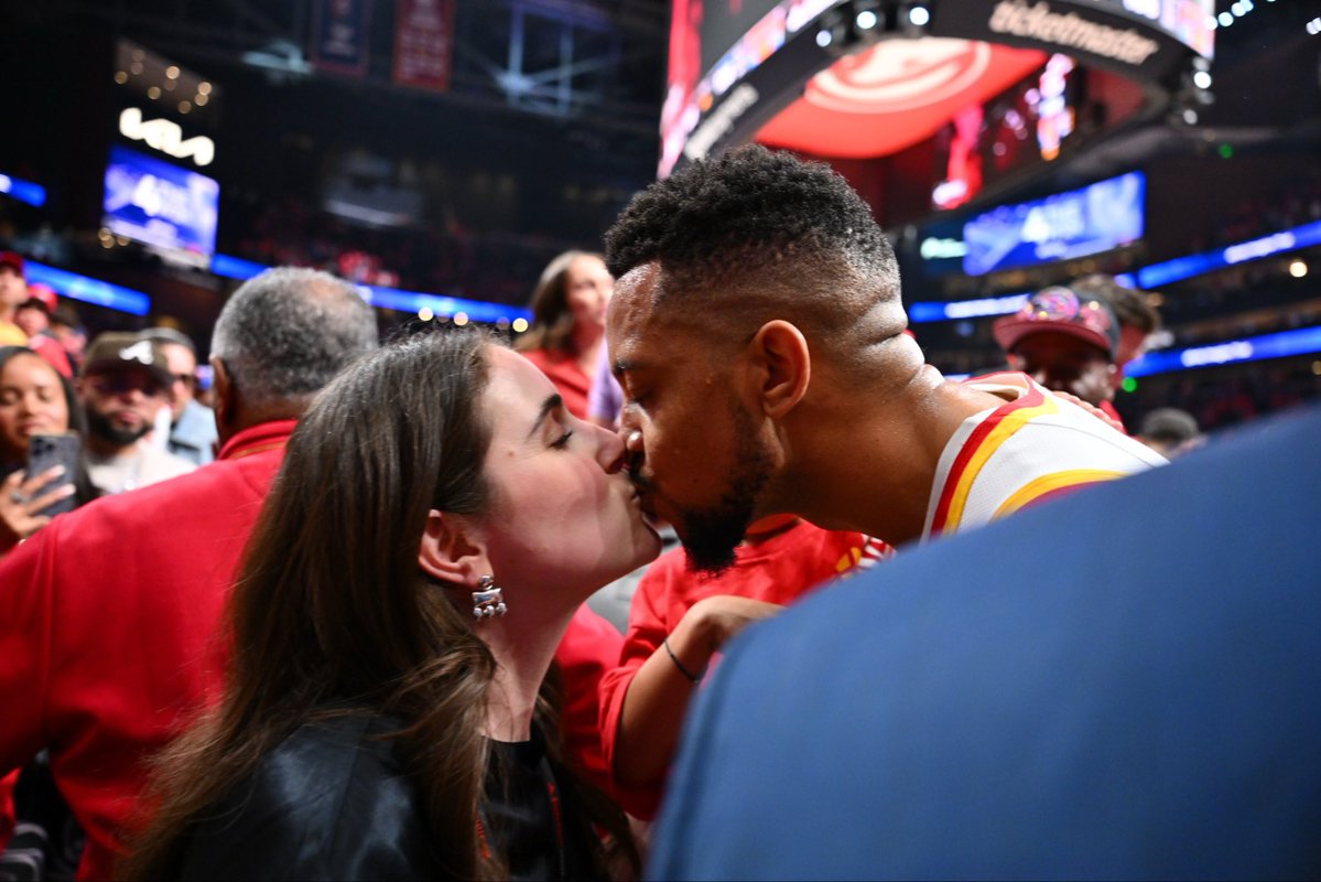 CJ McCollum tweet media