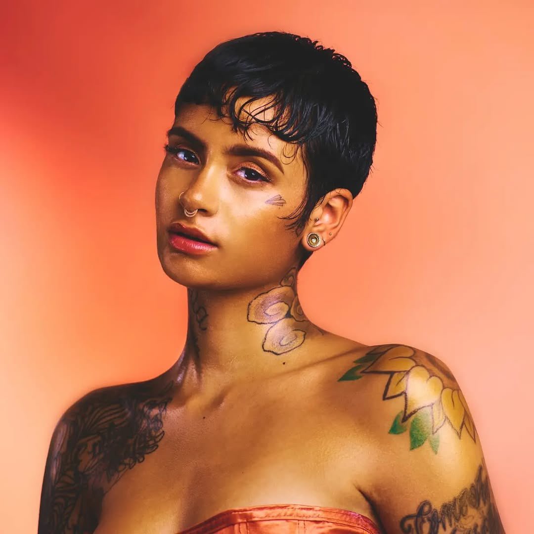 Pop Crave tweet media