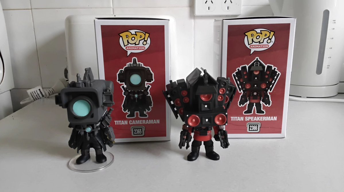 TheParrotking831 tweet media