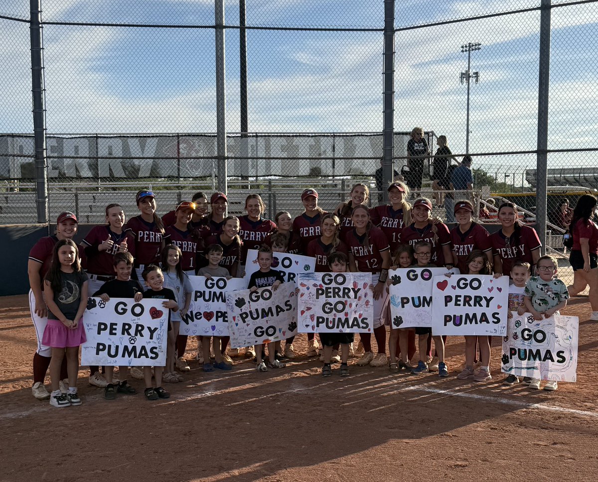 Perry High Softball tweet media