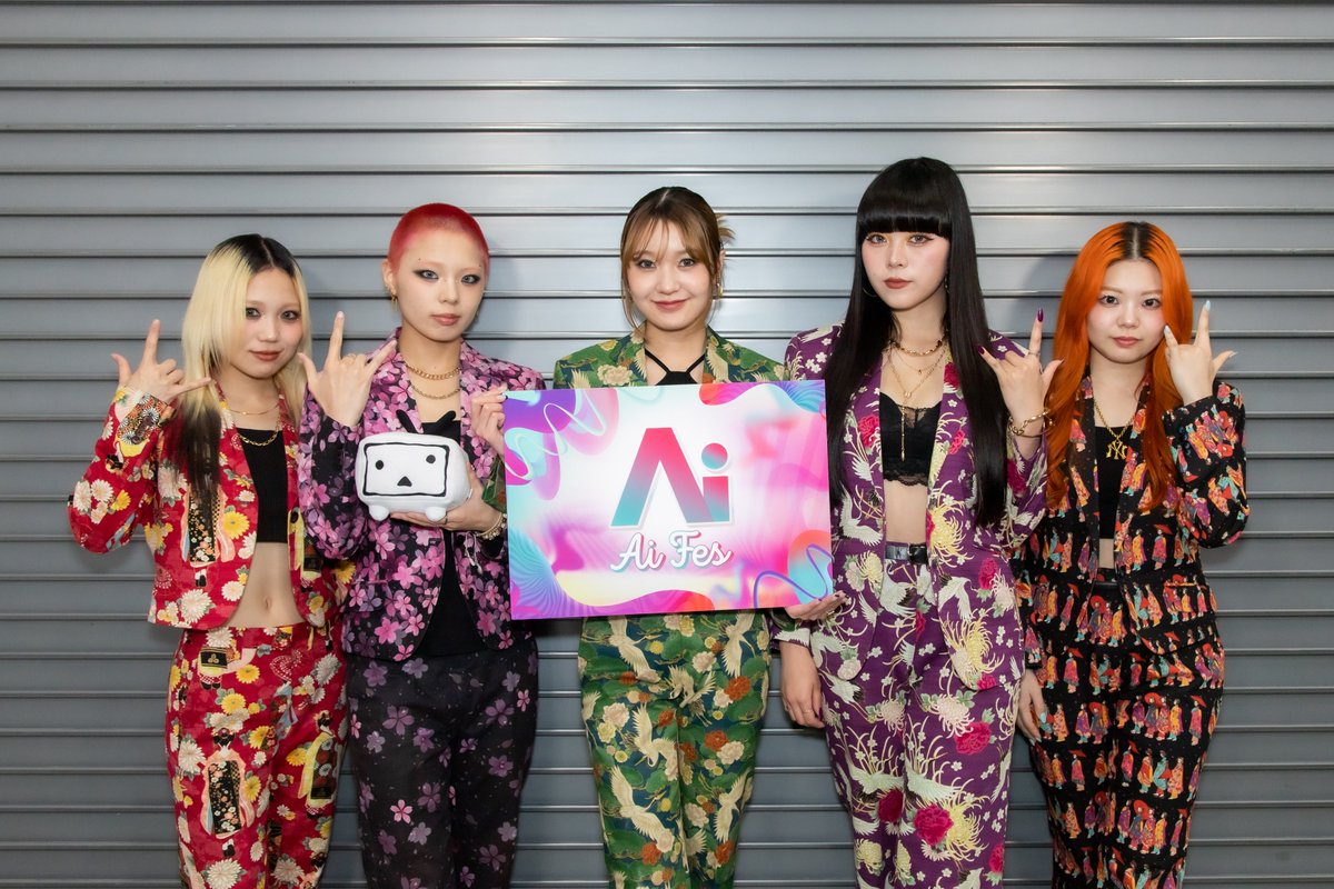 AiFES_nagoya's tweet image. ~˚₊ Ai FES ₊˚~

【Part1】
🎤 :O.A SPiN

当日券販売中です！
🎫&amp;gt;&amp;gt;tiget.net/events/466339

ニコ生配信中📺️✨️
🔗: live.nicovideo.jp/watch/lv350238…
※詳細は番組ページをご覧ください👀

#AiFES #アイフェス #COMTECPORTBASE
@SPiN_officialJP