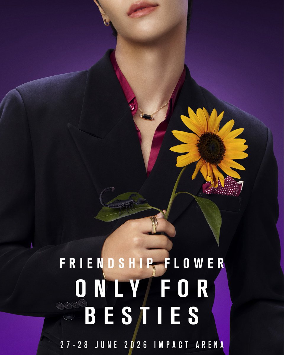 LOVEiS SHOWBiZ tweet media