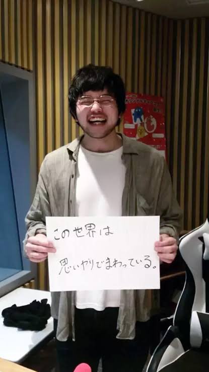_wilcn's tweet photo. 諭吉にも満たない少額だけど財布の中にある分でお礼はさせていただきました。
こんなにいらないですって言われたけど気持ちとしてはむしろ足りないよ🥲

空港でも気づかないうちに荷物落としてしまい、ヌー民の方が追っかけて渡してくれました😿
ぬ客みんな本当に優しい幸せです(;_;) https://t.co/3ifynRygLj
