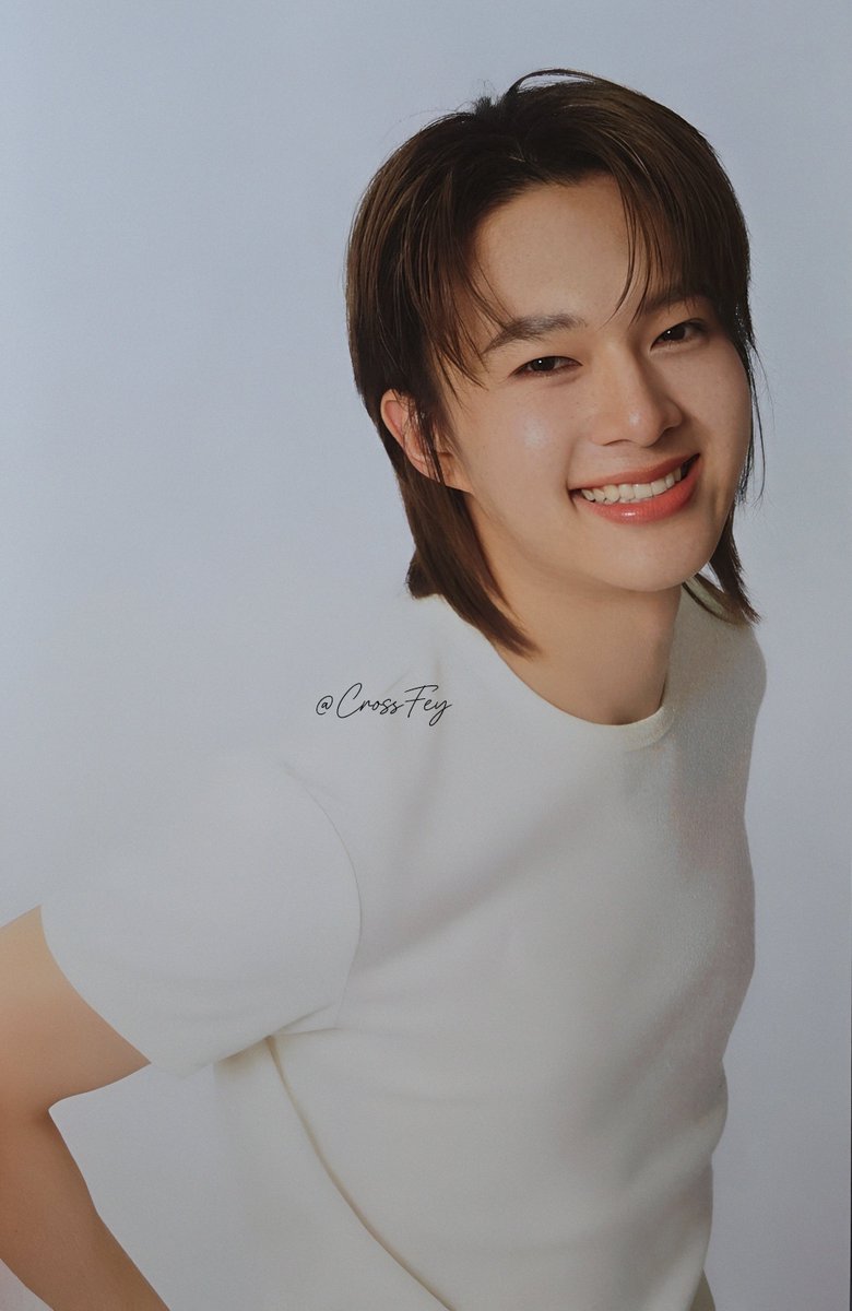 ZeeNuNew Gathering “STILL WITH YOU” 4th Anniversary of ZonZon Photobook P.7 (scanned pics)

Both of your smiles make the day brighter ✨️ 

#ZONZON4EVER
#ZeeNuNew #BabyNongZon #4thZonZonMerch
#ZNNSTILLWITHZON