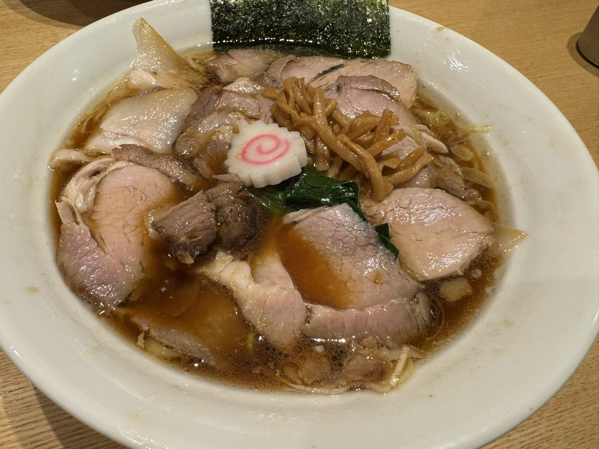 るみな tweet media