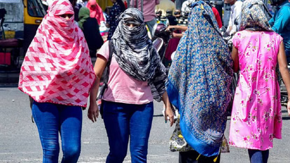 bstvlive's tweet image. रायबरेली
➡यूपी के 40 जनपदों में लू को लेकर अलर्ट
➡अलर्ट 40 जनपदों में रायबरेली भी शामिल
➡लगातार तेज धूप व लू का प्रकोप जारी
➡सुबह से तेज धूप से लोग हो रहे परेशान.

#Raebareli #WeatherUpdate