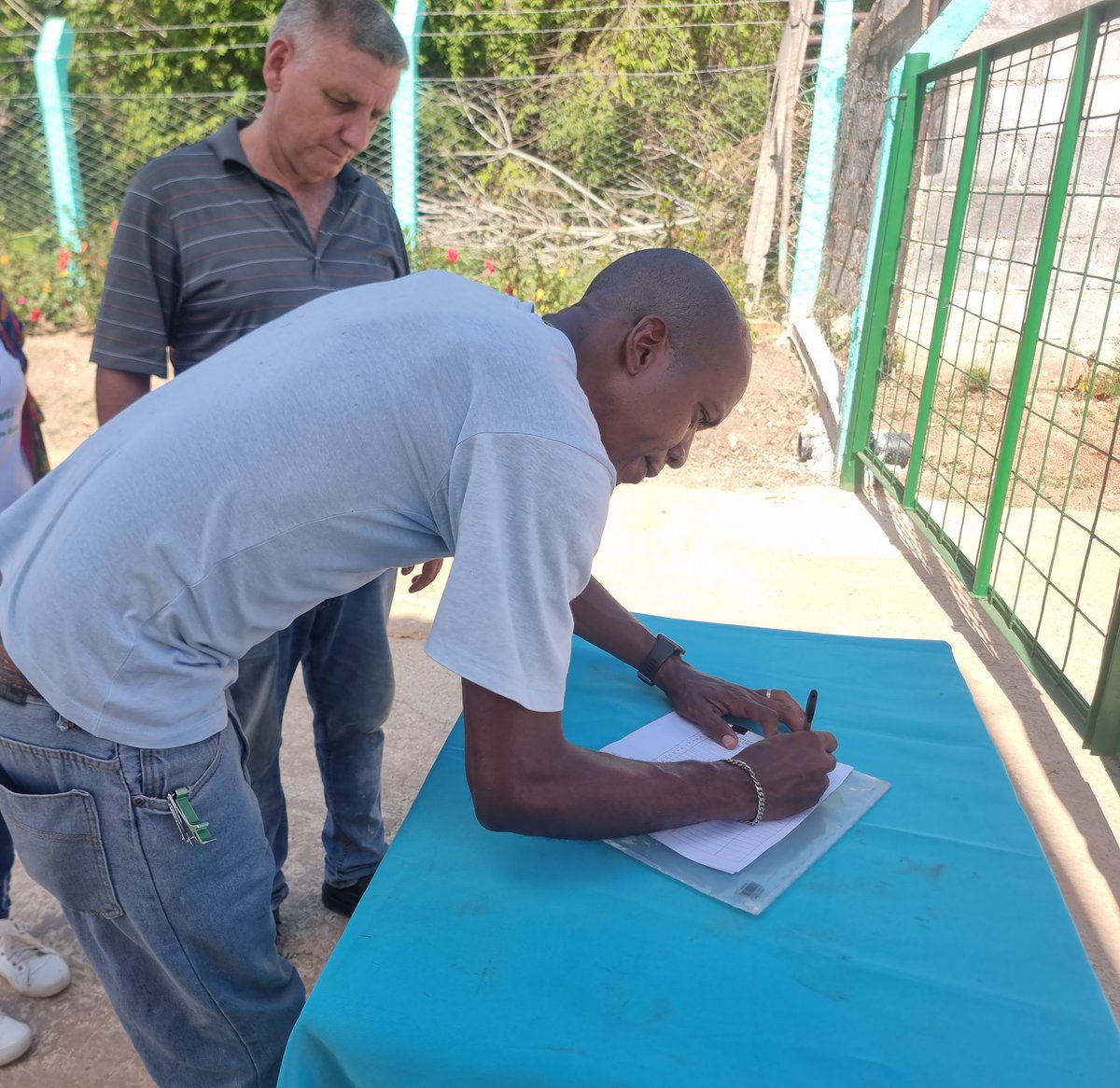 IcsMarti's tweet photo. #MatancerosEnVictoria
#CubaEstaFirme
#MiFirmaPorMiPatria https://t.co/EBwqaDetW9