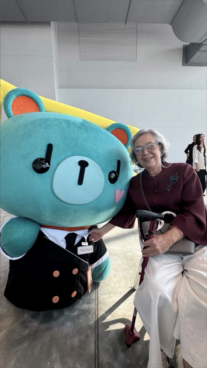 ทีนี้ก็รู้แล้วสินะ ว่ามรดกบ้านเลิศจะตกเป็นของใคร 😎

พาร์คเกอร์ไม่อยู่บ้าน เพิ่มพูนขึ้นแท่นหลานรักอาม่าลำดับที่ 1 แล้วนะ งานนี้ทั้งเก้อทั้งพี่ปอนด์ตกกระป๋องแย้ว 😎😎

#ppnaravit #PERMPOON