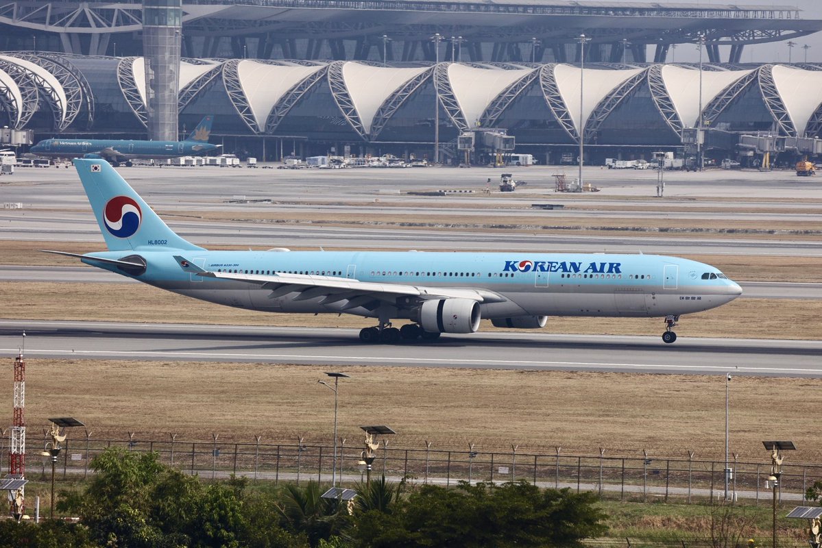 musonda_o's tweet image. Korean Air
A330-300  HL8002
Suvarnabhumi Airport, Bangkok
17 Jan 2026
KE657 ICN-BKK

大韓航空のA333が着陸。
#KoreanAir #BKK #A333