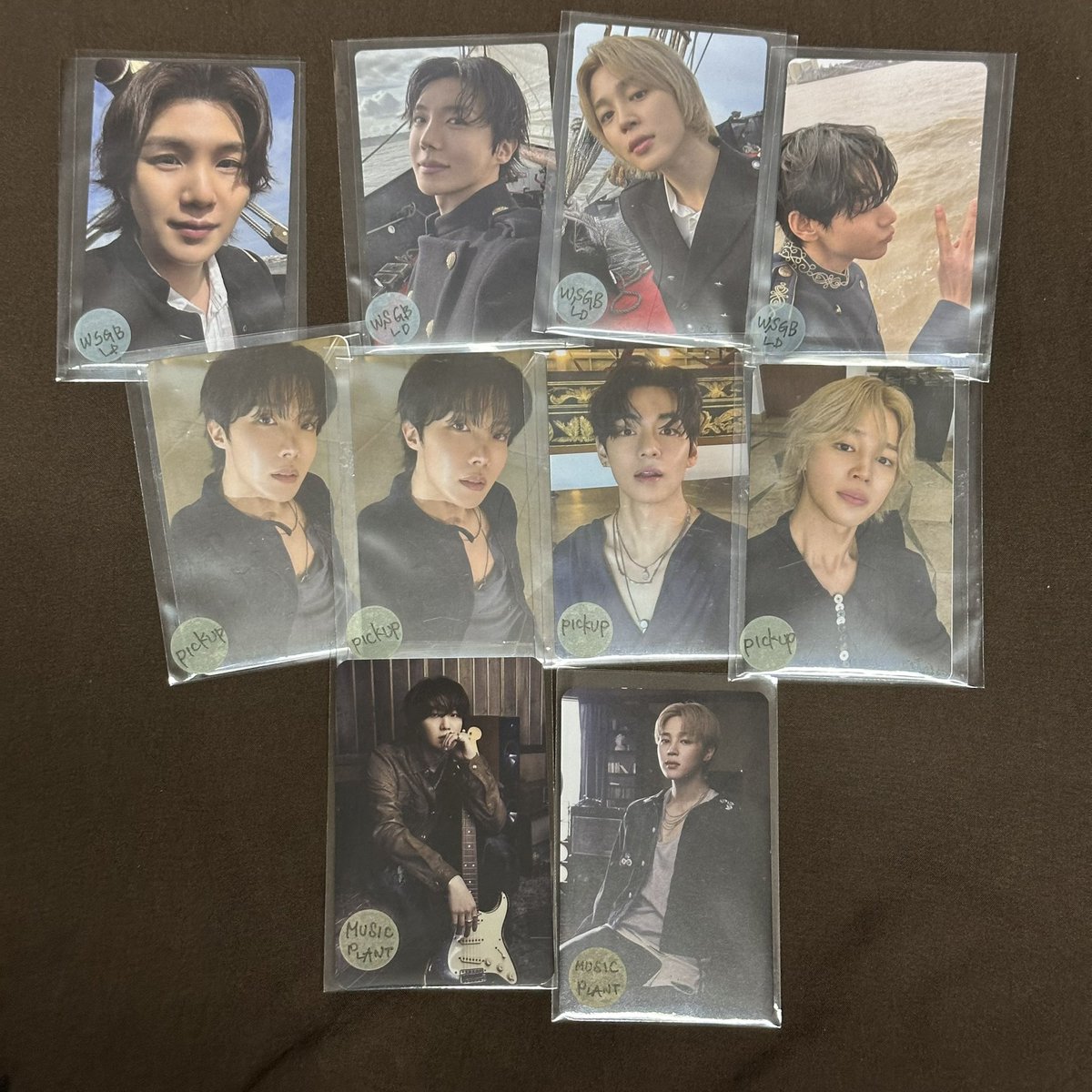 sline_bts's tweet photo. 【交換希望】
BTS バンタン ARIRANG トレカ 特典 GOYANG PICKUP POPUP ラキドロ ユニバ weverse global JP

譲）画像1〜3

求）画像4 ジョングク
WSGBラキドロ優先に探してます
当方n:1可能
都内手渡し優先（📮可能ですがFF以外の方はお時間頂きます🙇‍♀️）
交換可能でしたらお願い致します🙇‍♀️ https://t.co/KJVai0lrdl