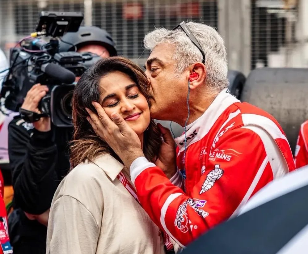 vasutheatre's tweet image. Happy 26th Wedding Anniversary wishes to the best couple ever. #ThalaAjith - #ShaliniAjithkumar