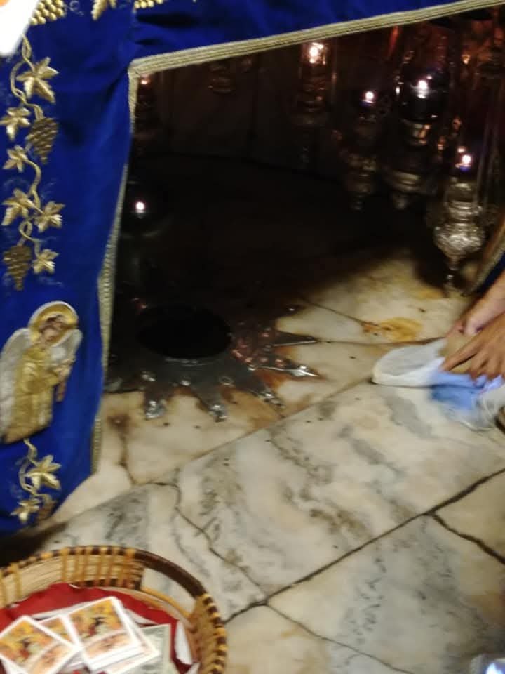 usmcimracer_'s tweet image. #pilgrimage #Israël #jerusalem #christian #christianity #religion @Tip #nomediocre
#jesus #jesuschrist #cruxifixion #lastsupper #mothermary 
 shawty right next to me but she ain't want pictures taken so I respected that (Romanian stripper but ey I had to bruh.) 
Real talk 🤣💯