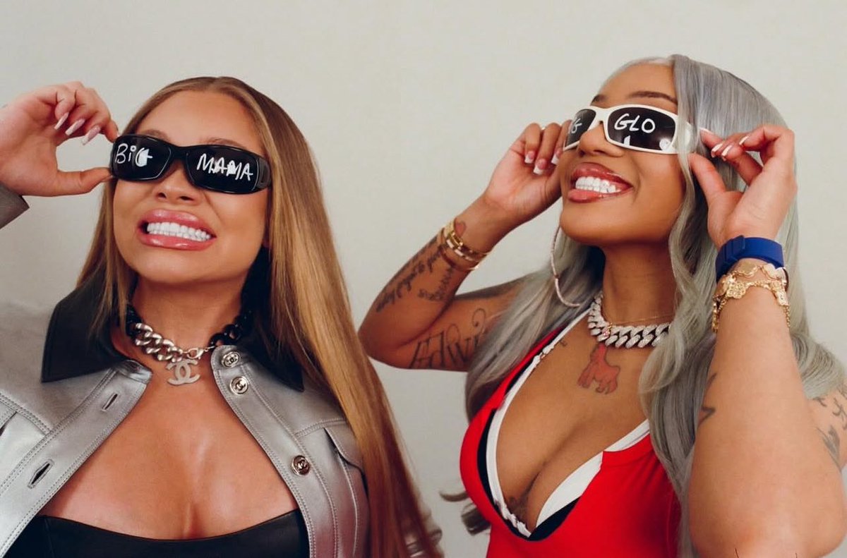 peacheslatto tweet media