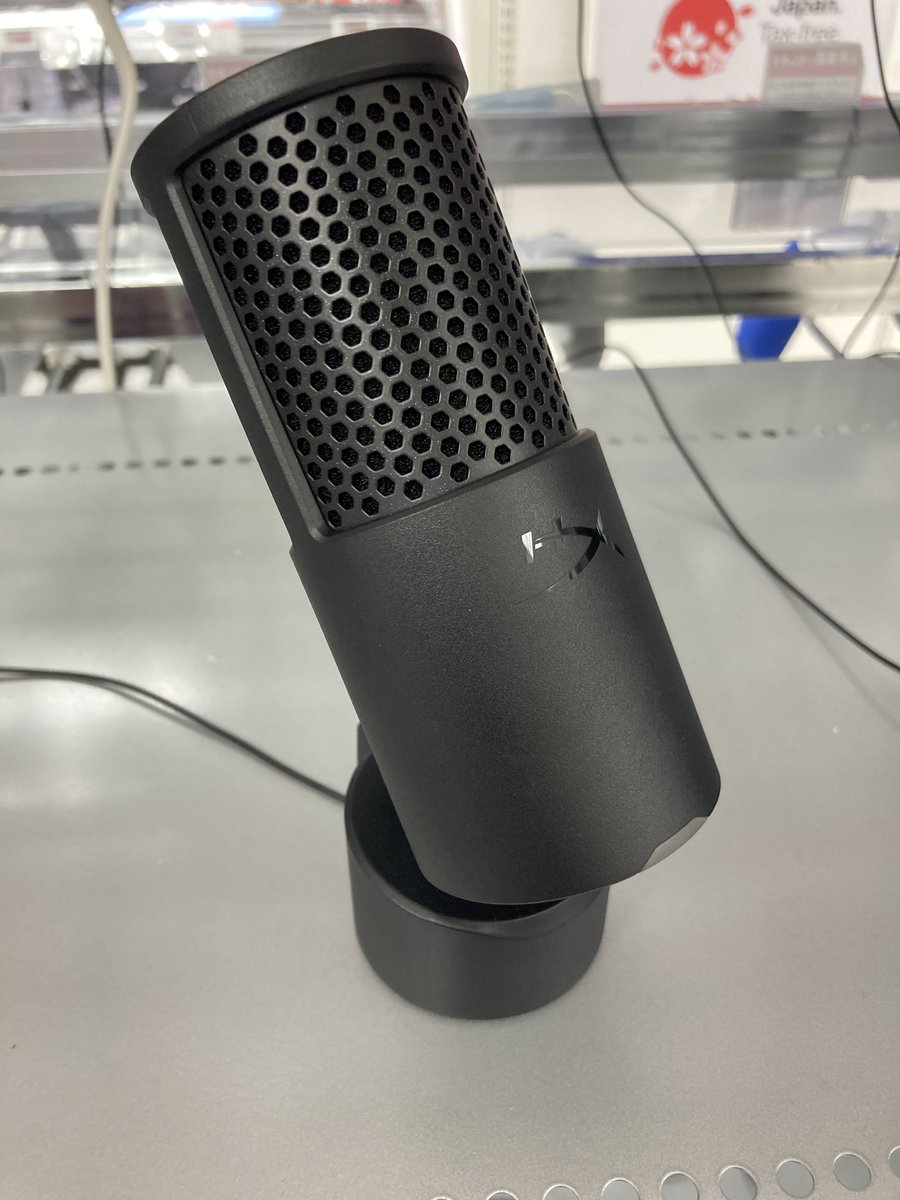 bicoutlet_nanba's tweet image. 📢＼GOLDEN WEEK SALE 2026‼️／
🗓️4/24(金)~5/10(日)まで

#HyperX のゲーミングデバイスがお買い得😙
GW期間にゲームを楽しむために
購入いかがでしょうか✌️

担当オススメはSolocast2🫲
コンパクトながら、ゲーム通話に最適です‼️

➡️【8Fゲーミングコーナー】にて開催中です🫡