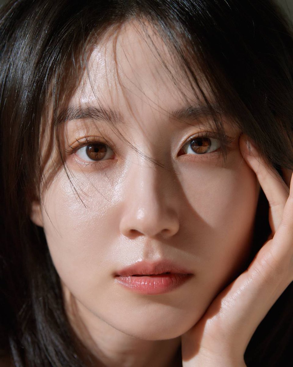 🫥

#PARKEUNBIN
#박은빈