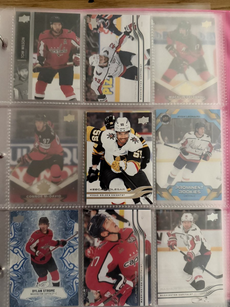 j-lynn 🦈 tweet media