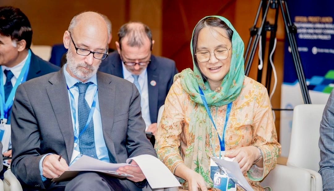 UNHCRSom's tweet image. In Mogadishu, the Federal Government of Somalia , @NCRDS_SOMALIA, @AfDB_Group &amp;amp; @UNHCRSom, alongside #IOM,#FAO,#UNHABITAT &amp;amp; #UN_Women, launched a USD 20.5M project supporting durable solutions for IDPs &amp;amp; host communities in #Dollow.
A major step from fragility to stability.