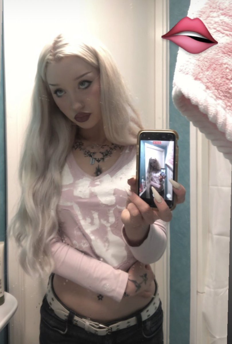 heavenly coconut ᶻ 𝗓 𐰁 .ᐟ tweet media