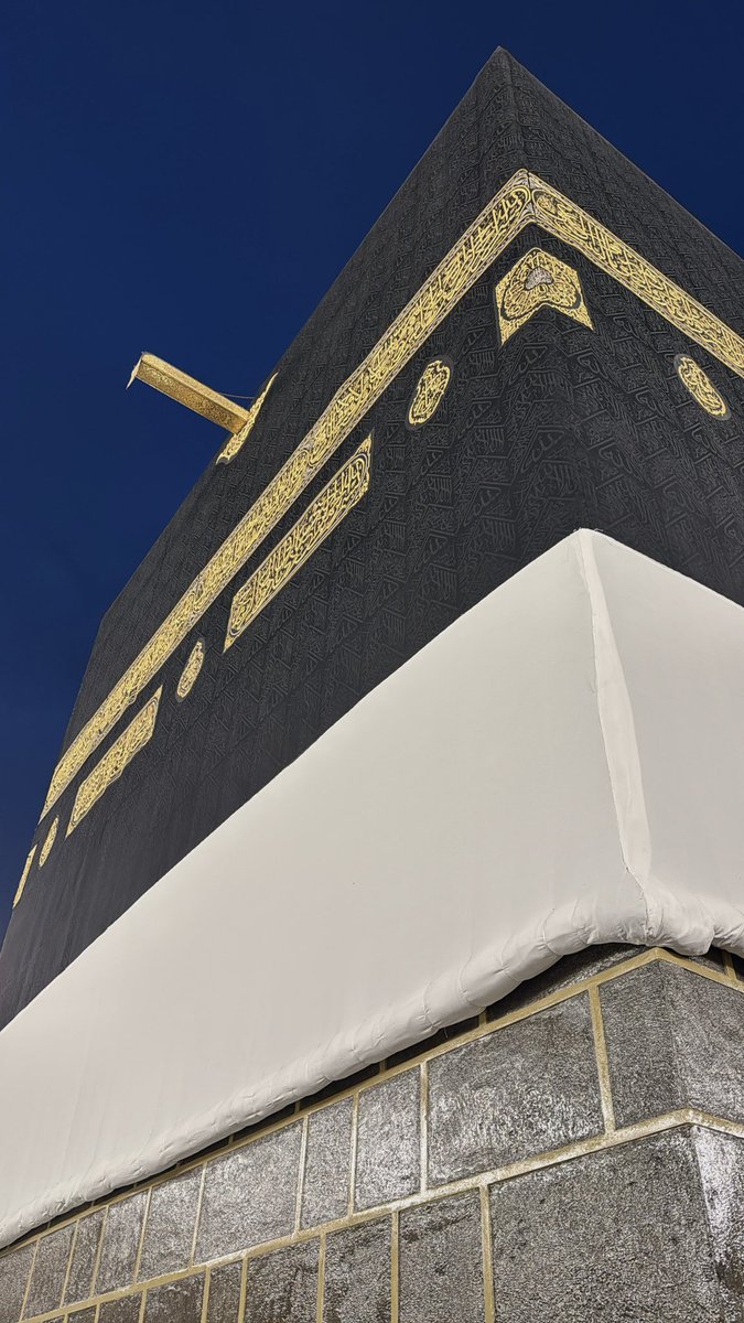 ️️ مـريَم. tweet media