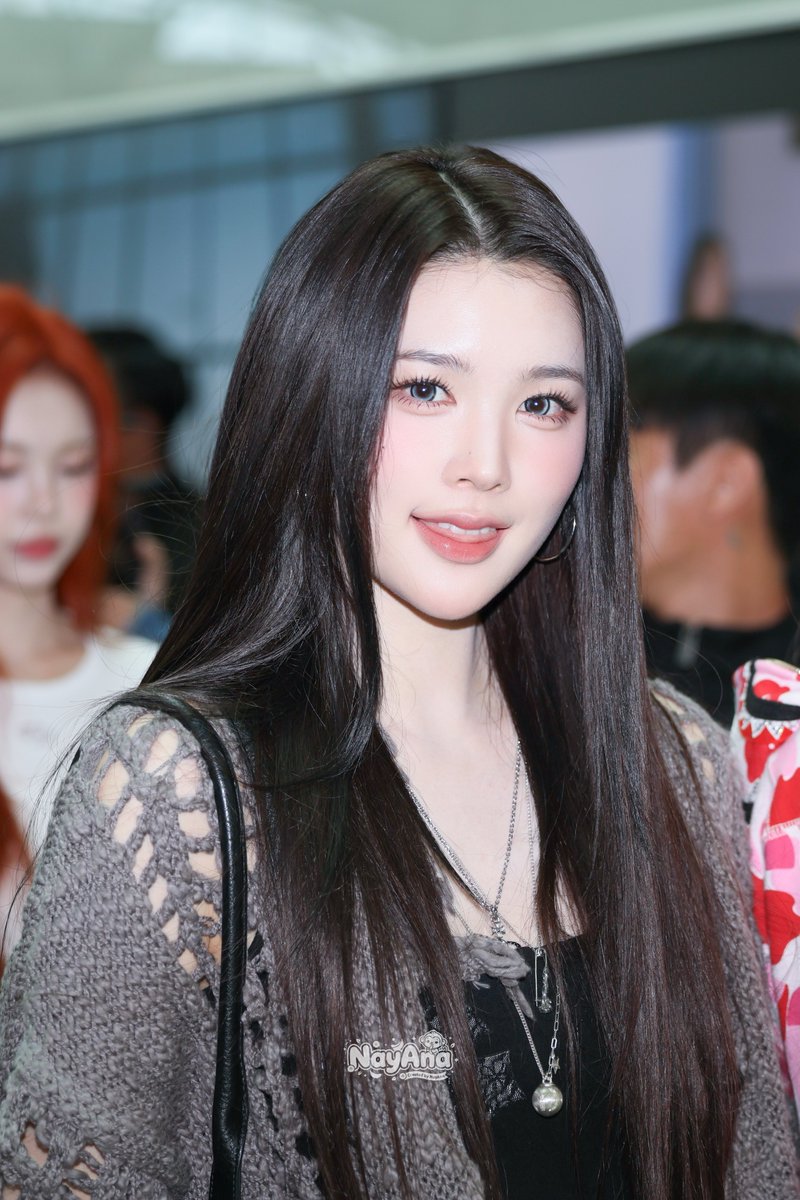 NayAna_H2H's tweet image. 260424_ICN✈️
So sweet 🍬 ~
#Ana #에이나 #노유나 #魯惟娜
#Hearts2Hearts #하츠투하츠 #H2H #하투하