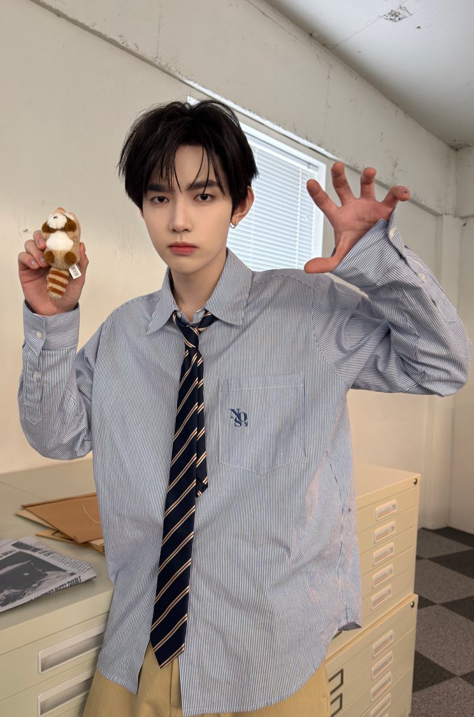 zhoxbin's tweet photo. 시원하게커플인증 https://t.co/uGRqlCVYv9
