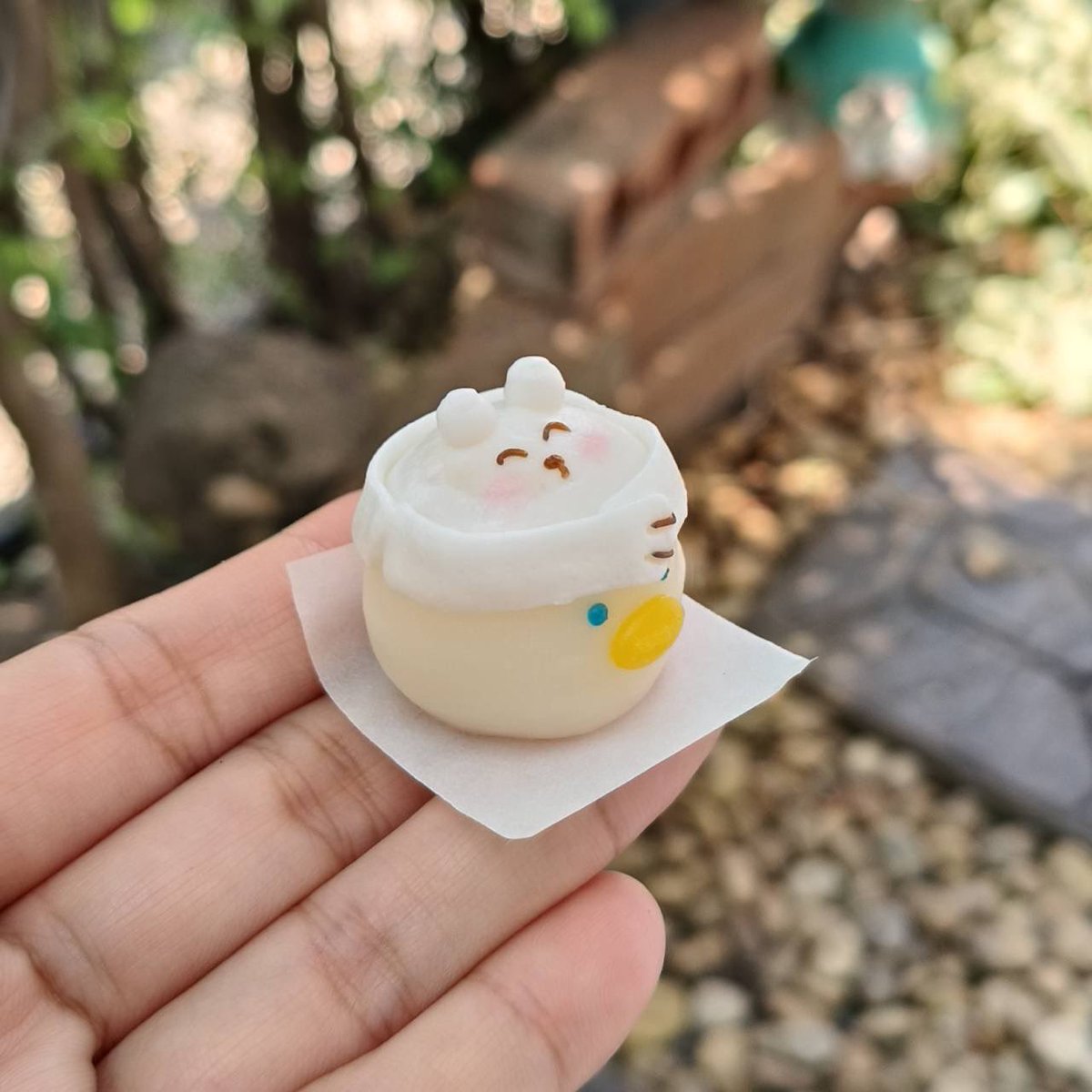 เมษา tweet media