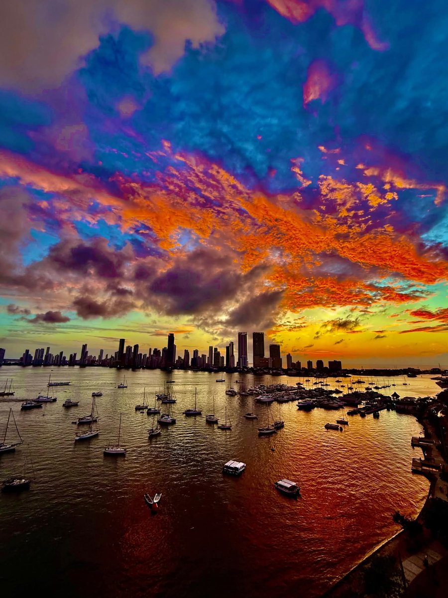 Group Lar Travel tweet media