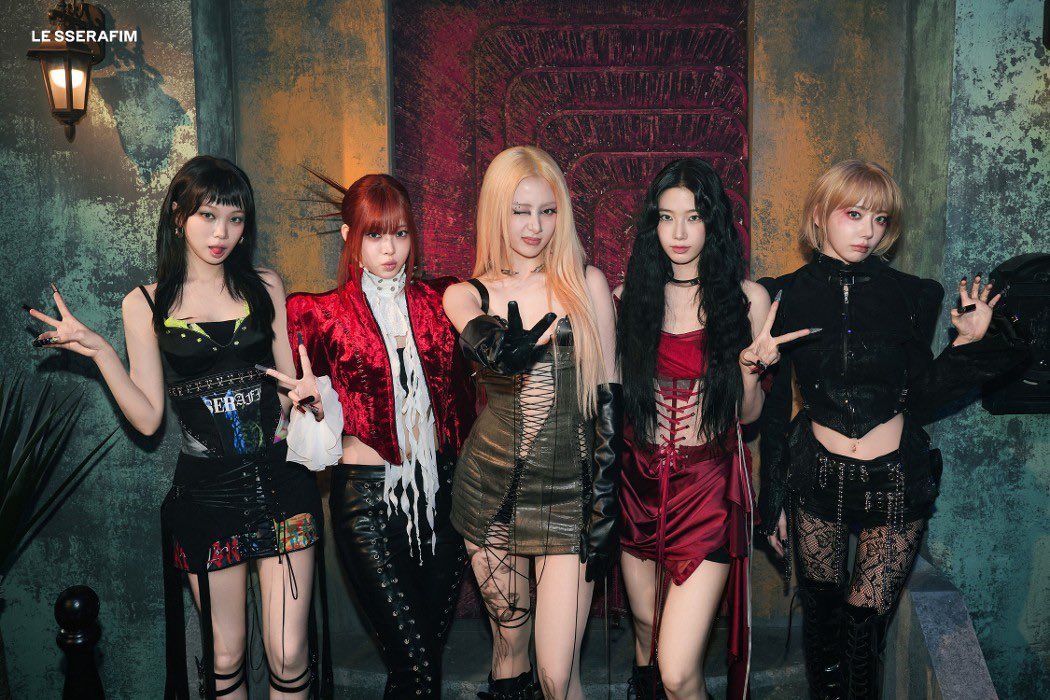 THIS IS LE SSERAFIM.